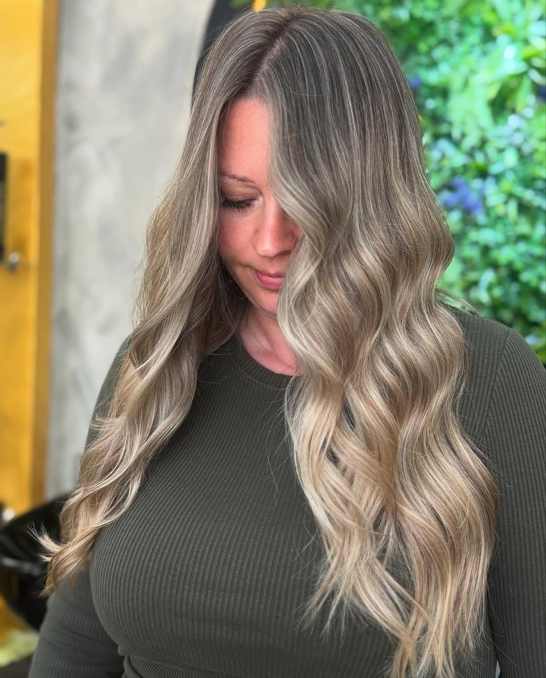 Post 2 by Le Coupé Dortmund on Instagram (carousel)
