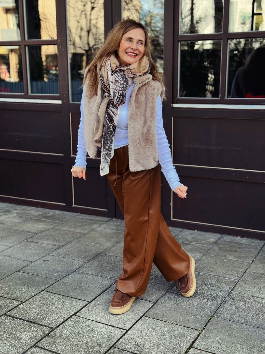 Post 10 by 𝗘𝗗𝗜𝗧𝗛 𝗣𝗢𝗘𝗟𝗧 on Instagram (carousel)