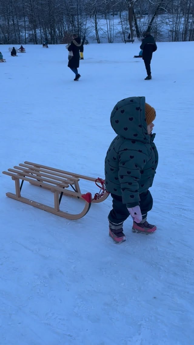 Post 1 by Anju Gurung on Instagram (video)