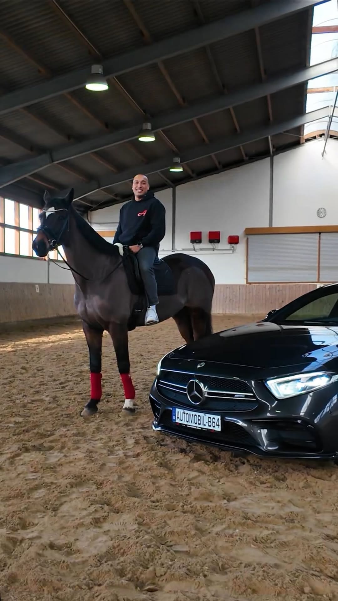 Post 1 by Mo | Mohamed Elbarbary on Instagram (video)