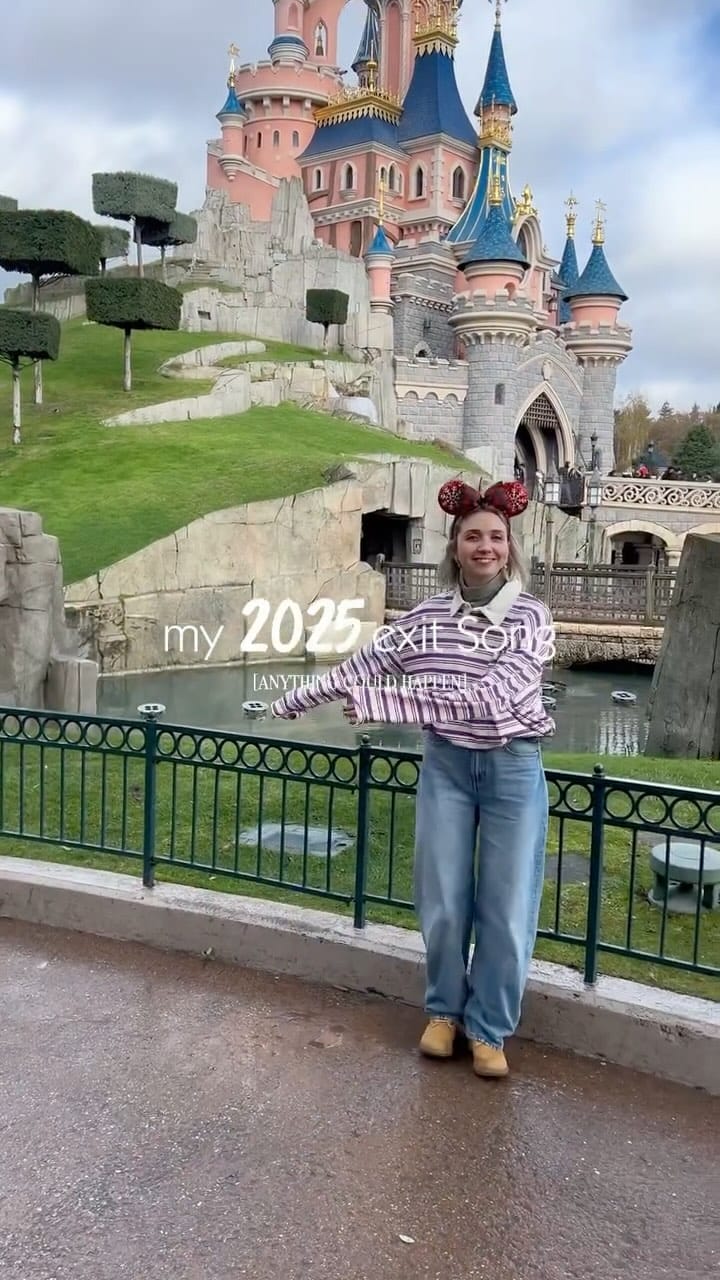 Post 7 by Parisneyland I 🐭🎬✨💄🥐 on Instagram (video)