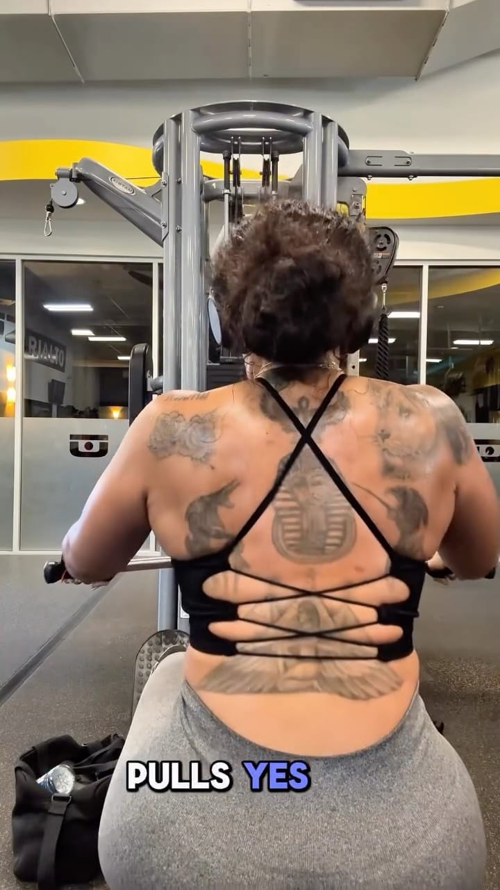 Post 6 by Essence ✨ on Instagram (video)