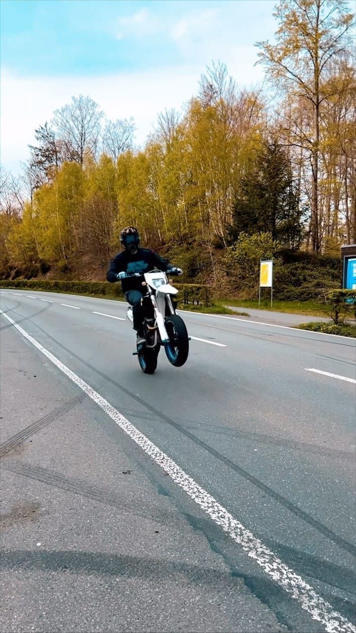 Post 10 by FMX | Bikelife | SUPERMOTO on Instagram (video)