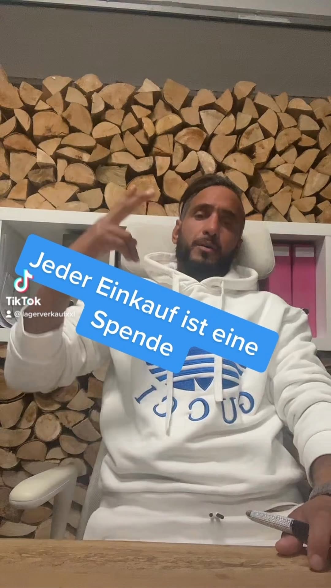 Post 9 by Lagerverkauf XXL on Instagram (video)