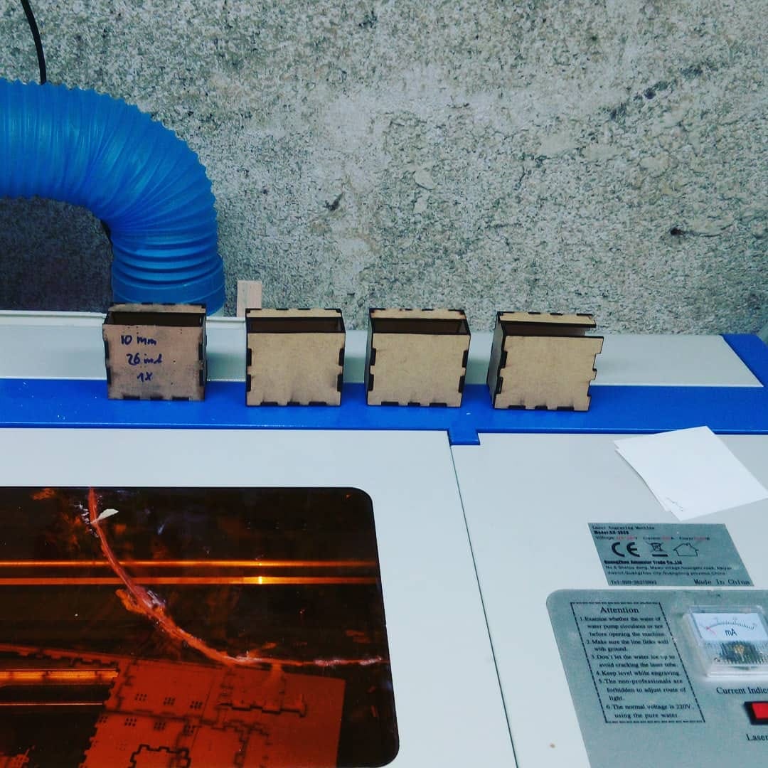 Post 10 by Uniquelymade woodworking on Instagram (image)