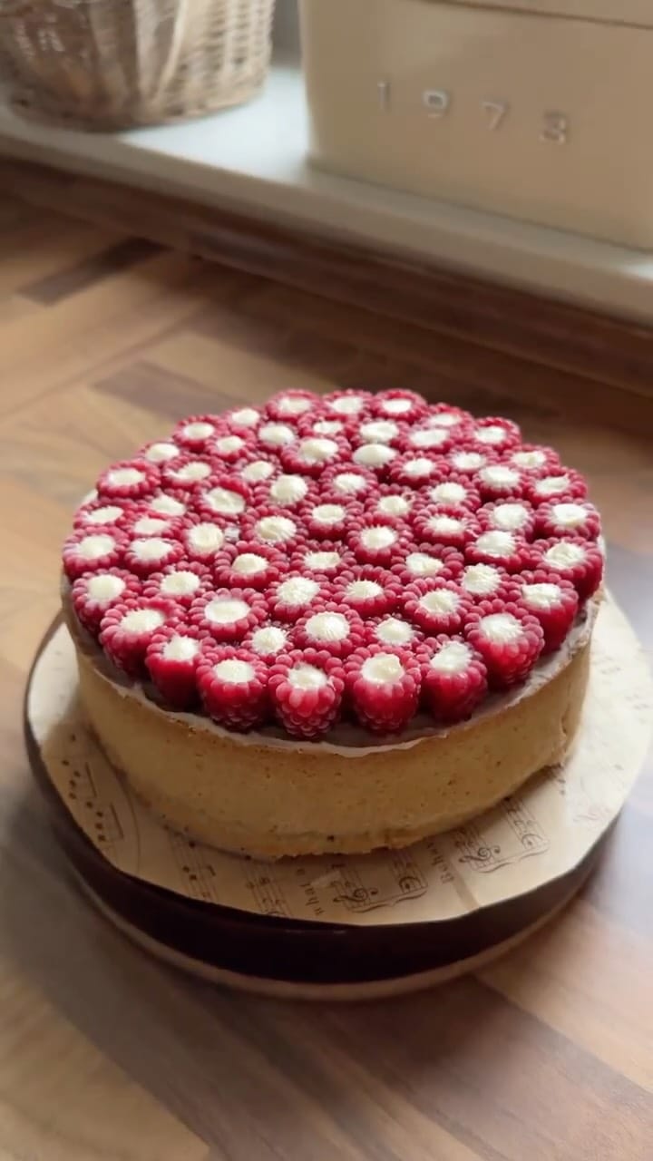 Post 8 by SIᗷᕮᒪ ᗷᗩYKıᘔ on Instagram (video)