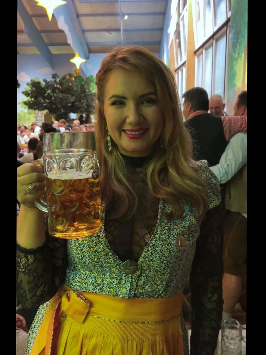 Post 4 by Ana-Ruxandra Meres on Instagram (carousel)