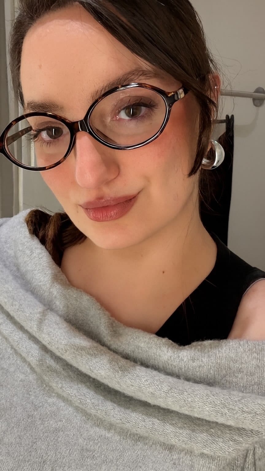 Post 5 by Hulya | Skincare & Lifesytle on Instagram (video)