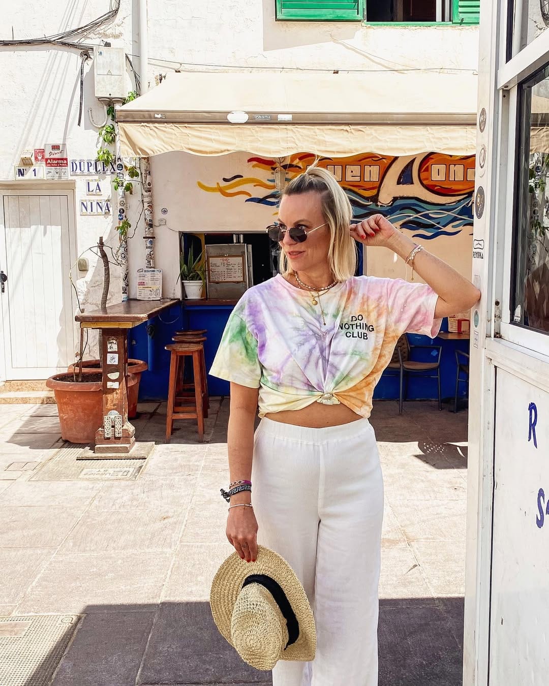 Post 10 by Marina on Instagram (carousel)