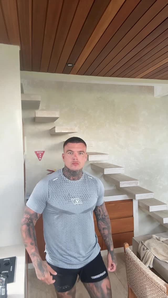 Post 4 by READYORNOT ACTIVEWEAR on Instagram (video)