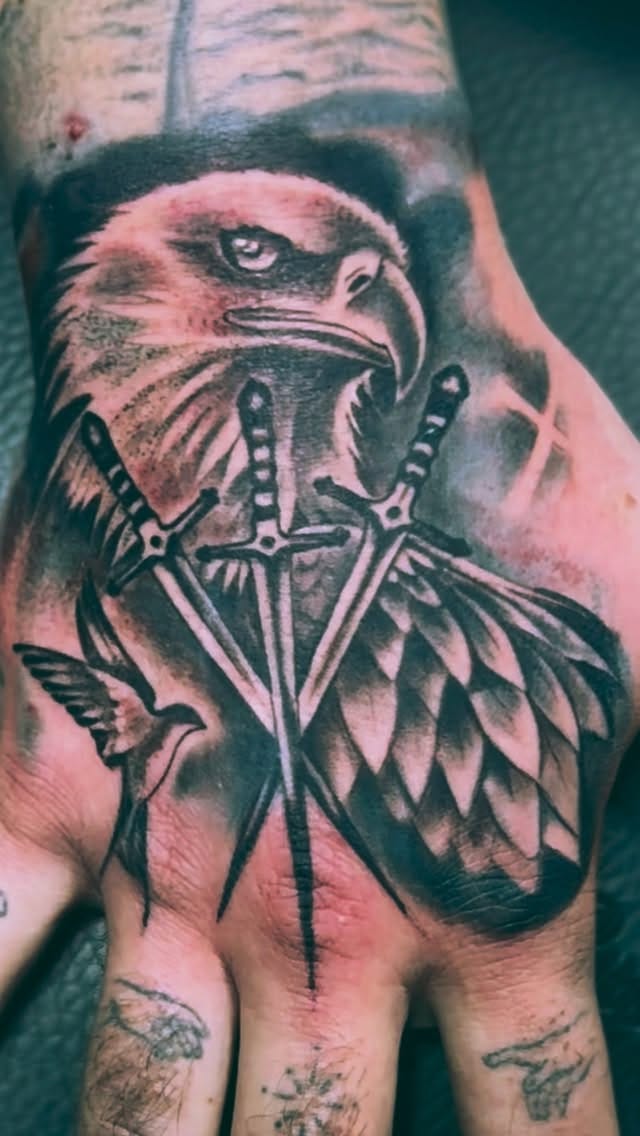 Post 5 by Tattoo Berlin Loyal Ink Shop on Instagram (video)