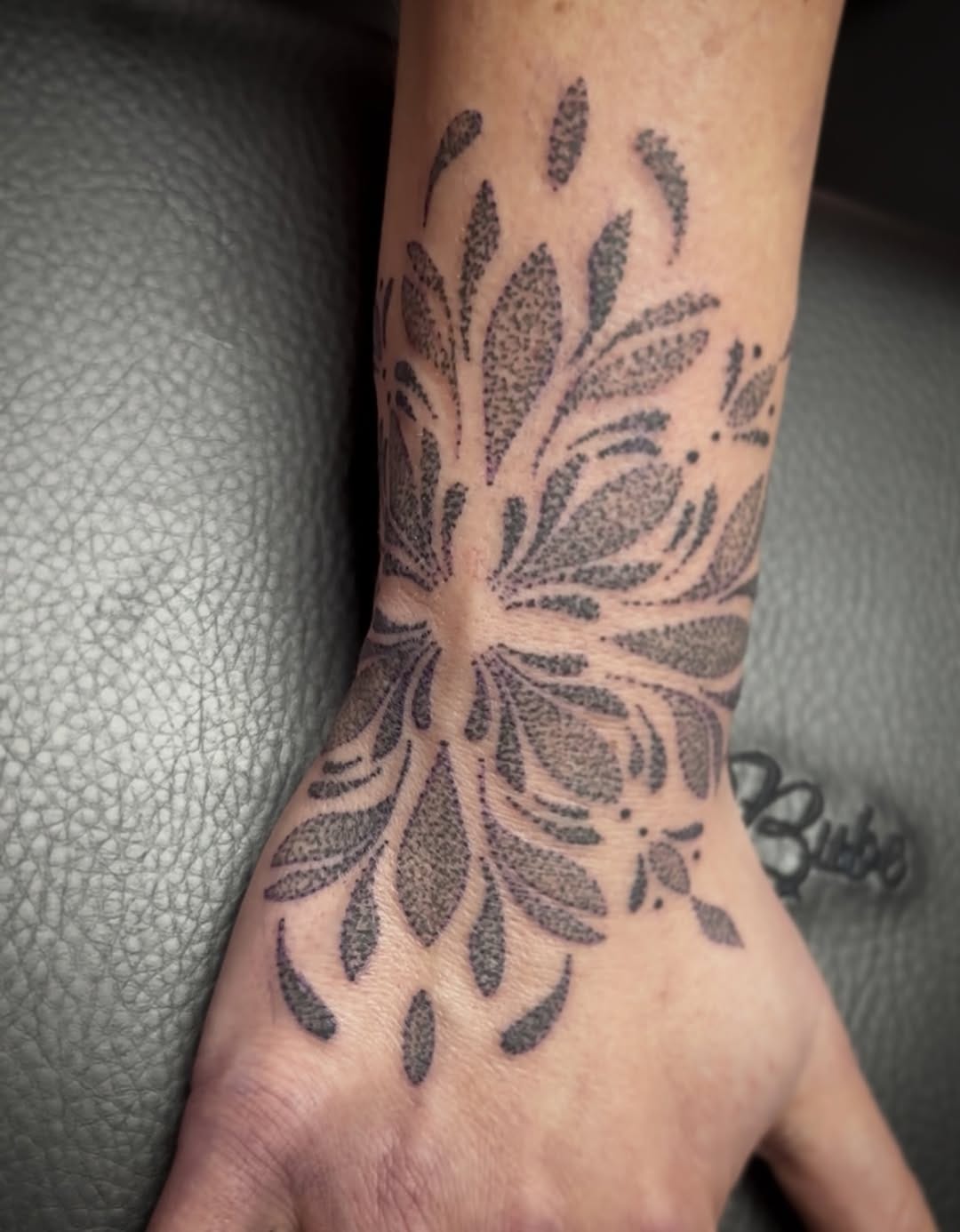 Post 9 by Tattoo Berlin Loyal Ink Shop on Instagram (image)