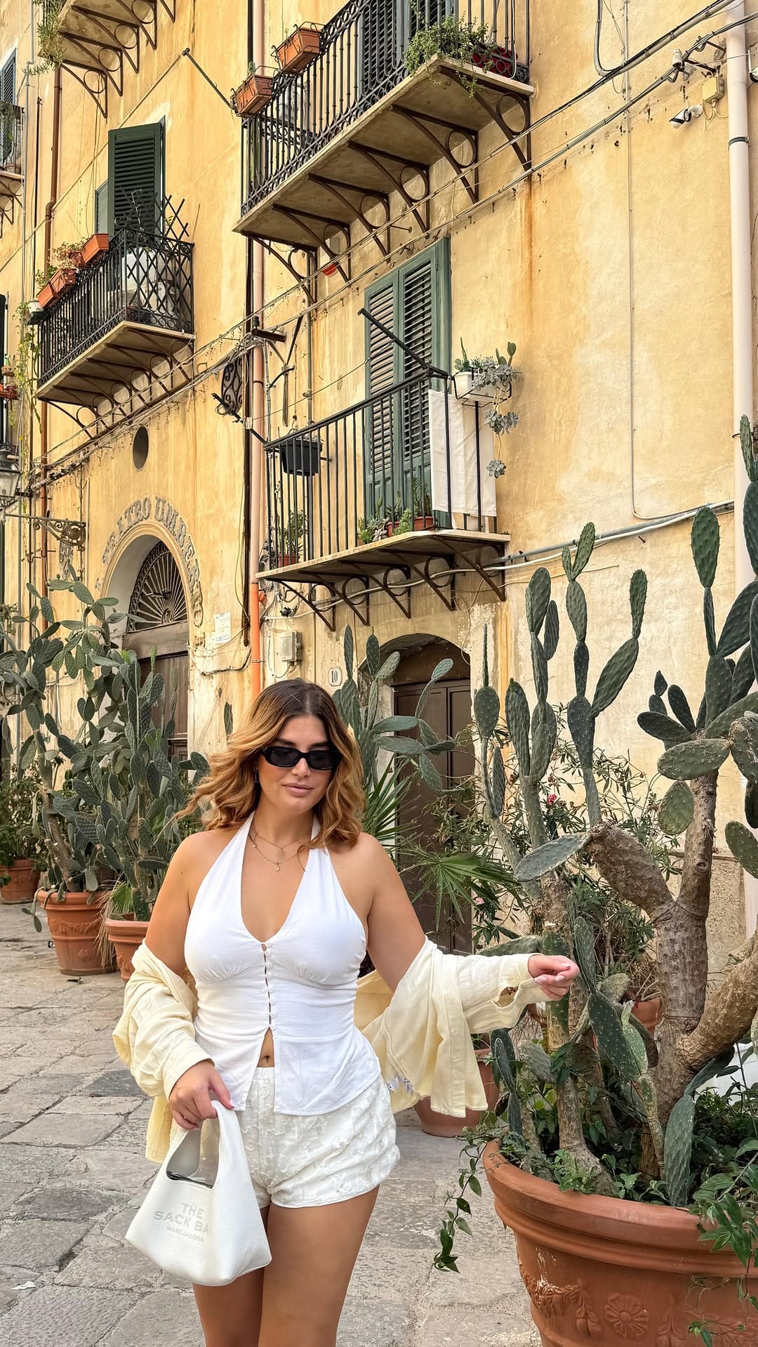 Post 7 by Laura Muro on Instagram (video)