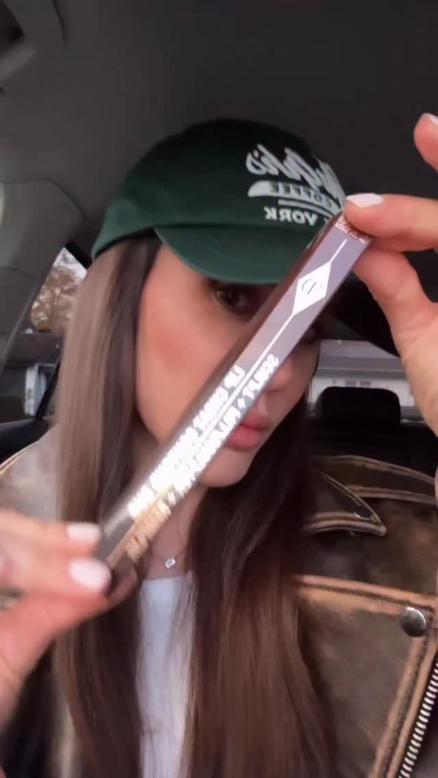 Post 8 by Nurşen on Instagram (video)