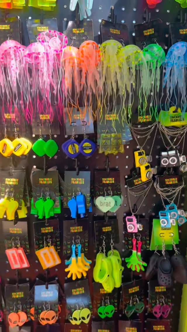 Post 9 by Sincerely Fearless | Creative Novelty Jewelry on Instagram (video)