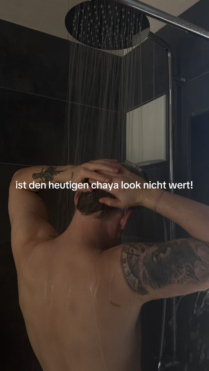 Post 6 by Philipp Georg on Instagram (video)