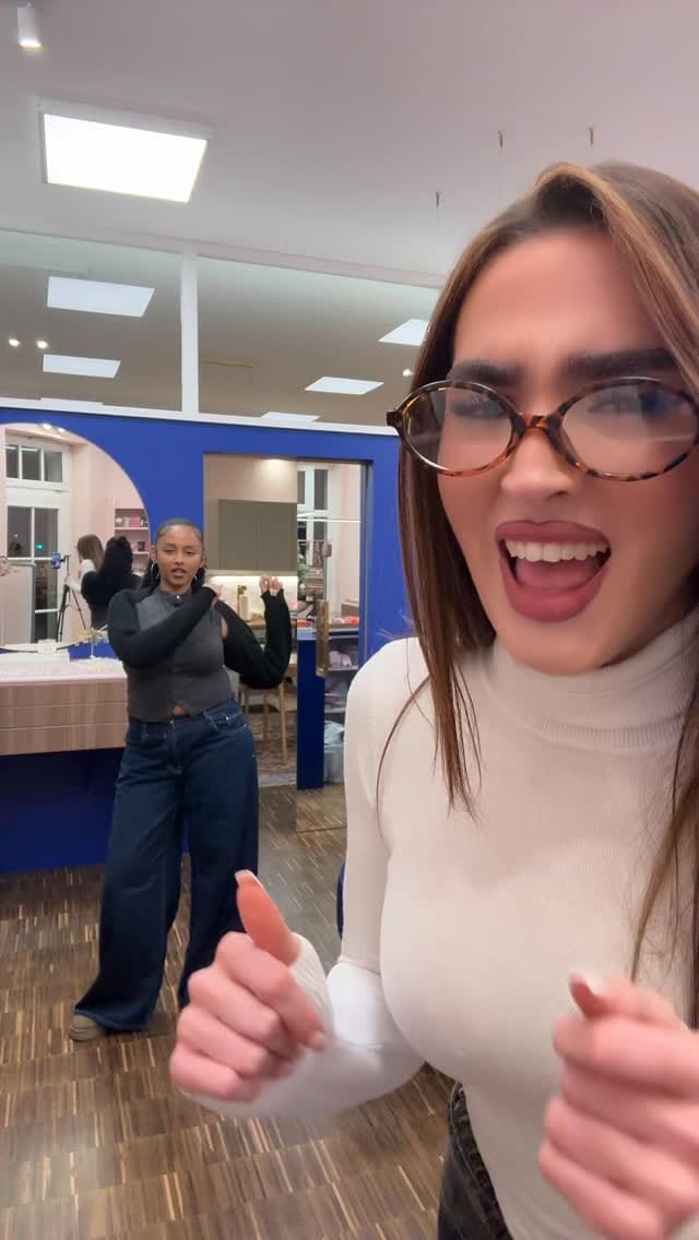 Post 6 by blush-indigo on Instagram (video)