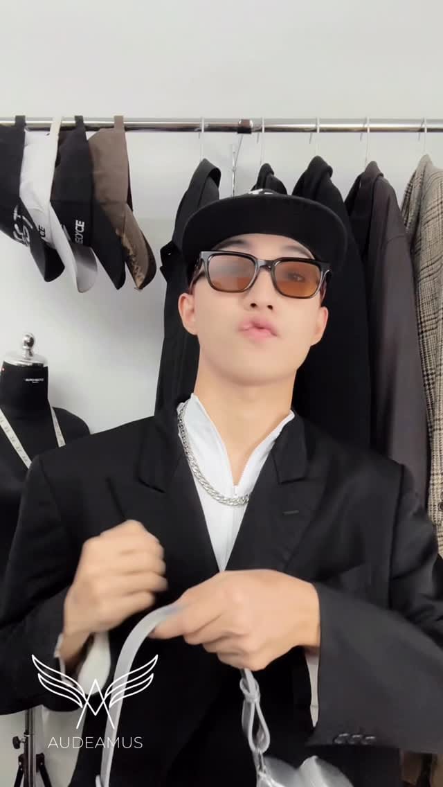 Post 8 by AUDEAMUS | Fashion & Lifestyle on Instagram (video)
