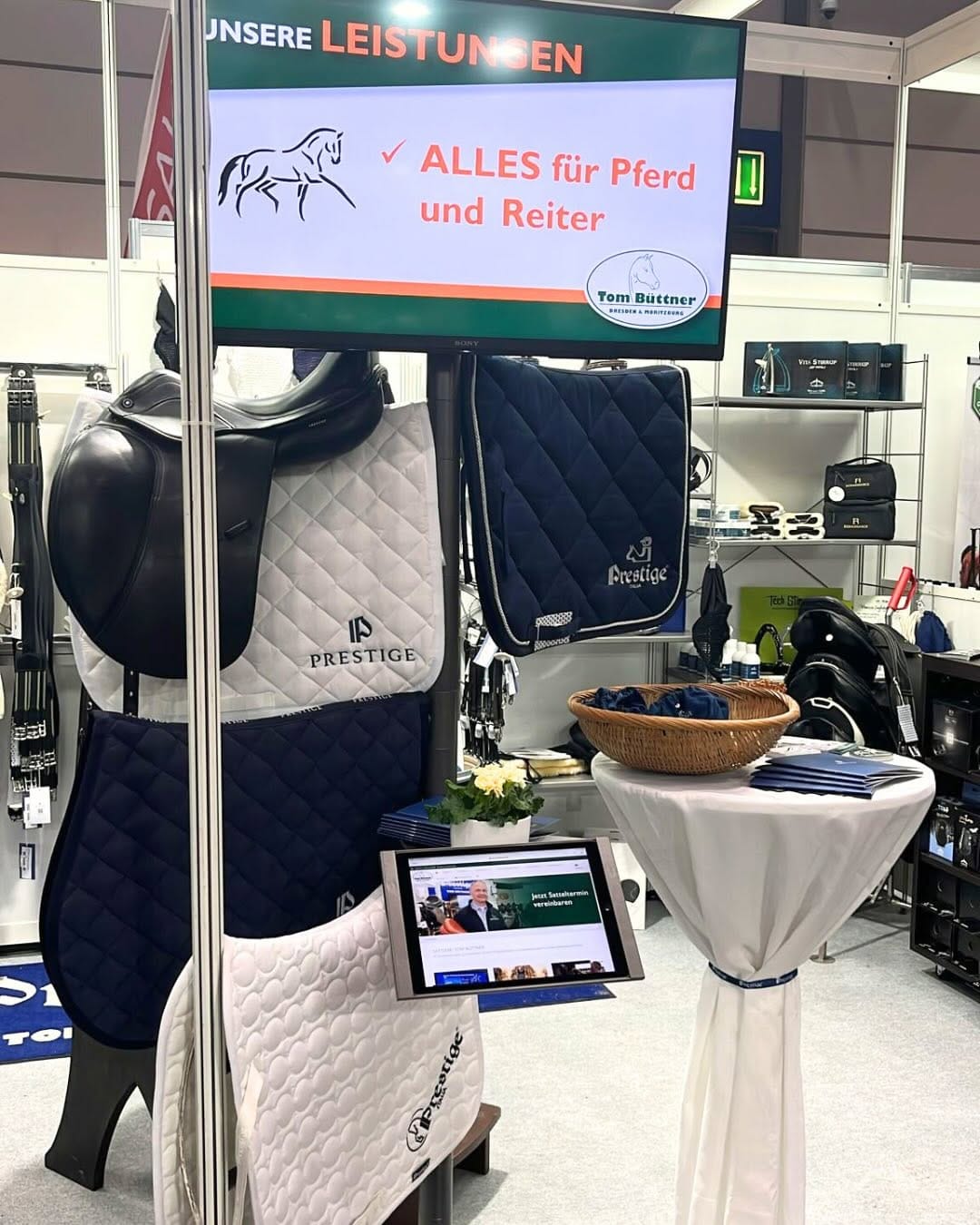 Post 2 by Pferdesport Tom Büttner on Instagram (carousel)
