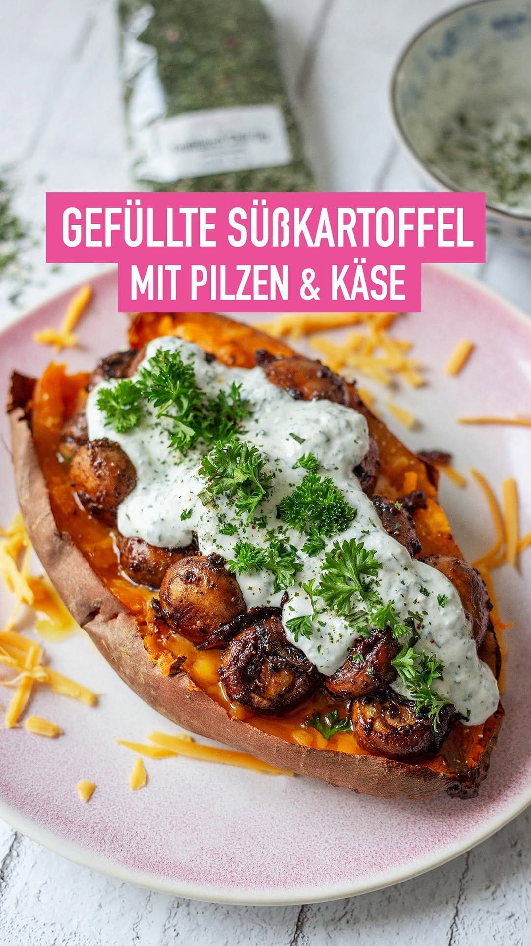 Post 10 by VIOLAS’ Gewürze & Delikatessen on Instagram (video)
