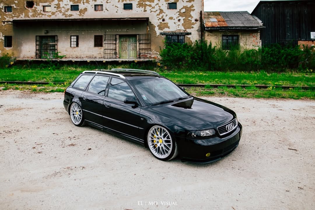 Post 2 by dumped GmbH on Instagram (carousel)