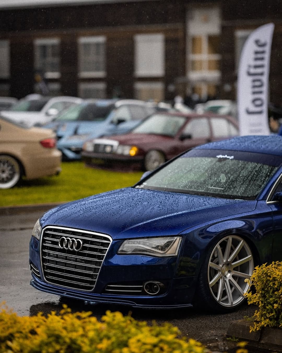 Post 3 by dumped GmbH on Instagram (image)