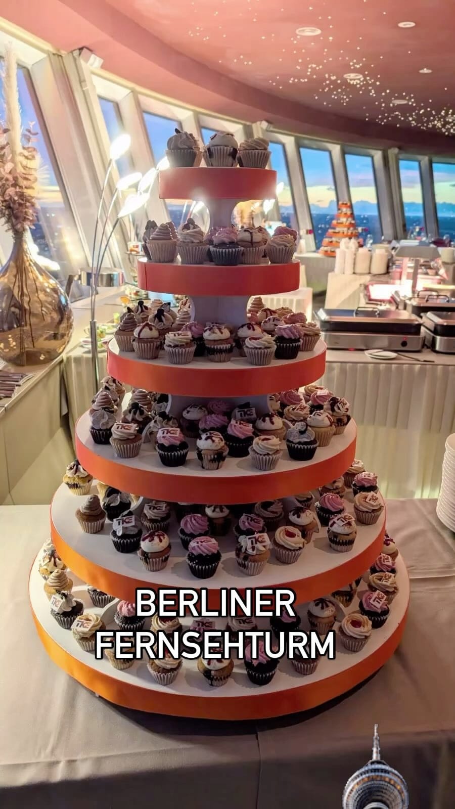 Post 10 by tigertörtchen - Cupcakes on Instagram (video)