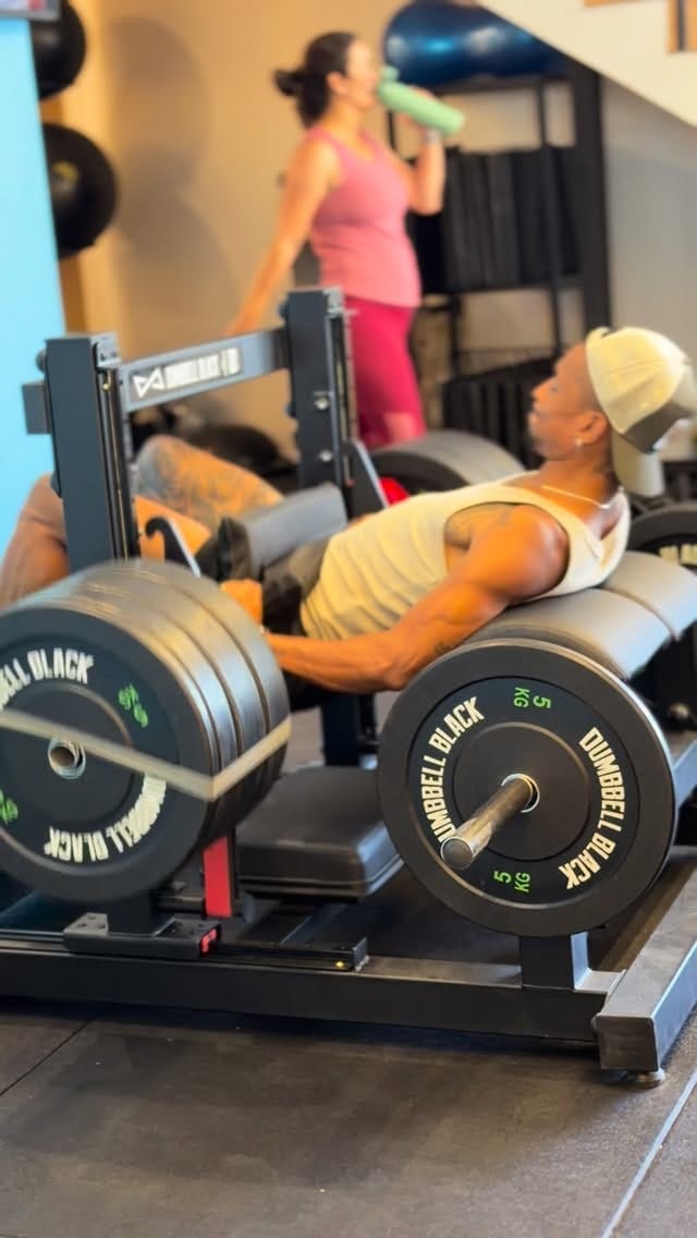 Post 4 by Loja de Equipamentos Fitness on Instagram (video)