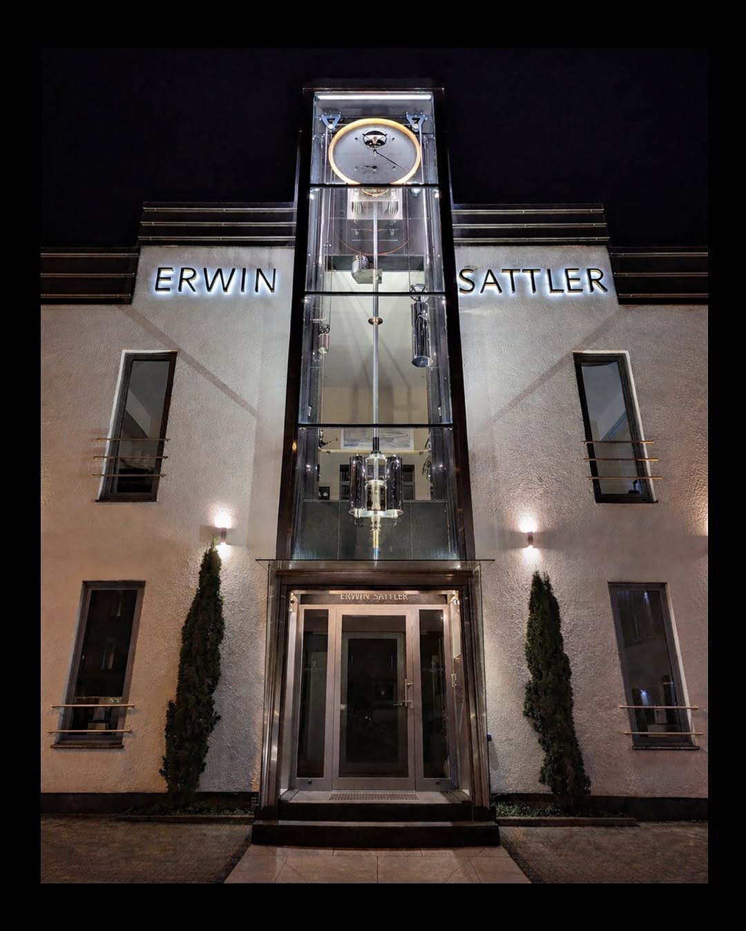Post 8 by ERWIN SATTLER on Instagram (carousel)