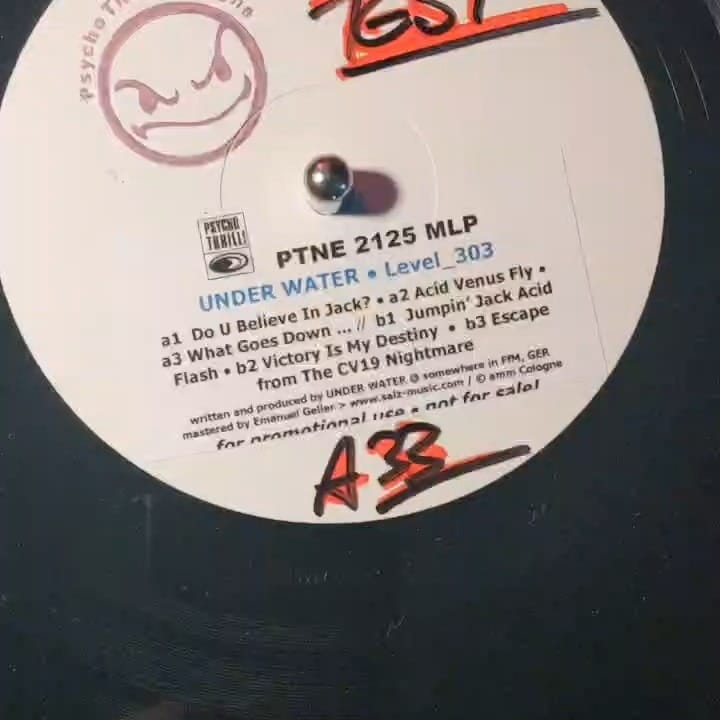 Post 6 by Decks Records on Instagram (video)