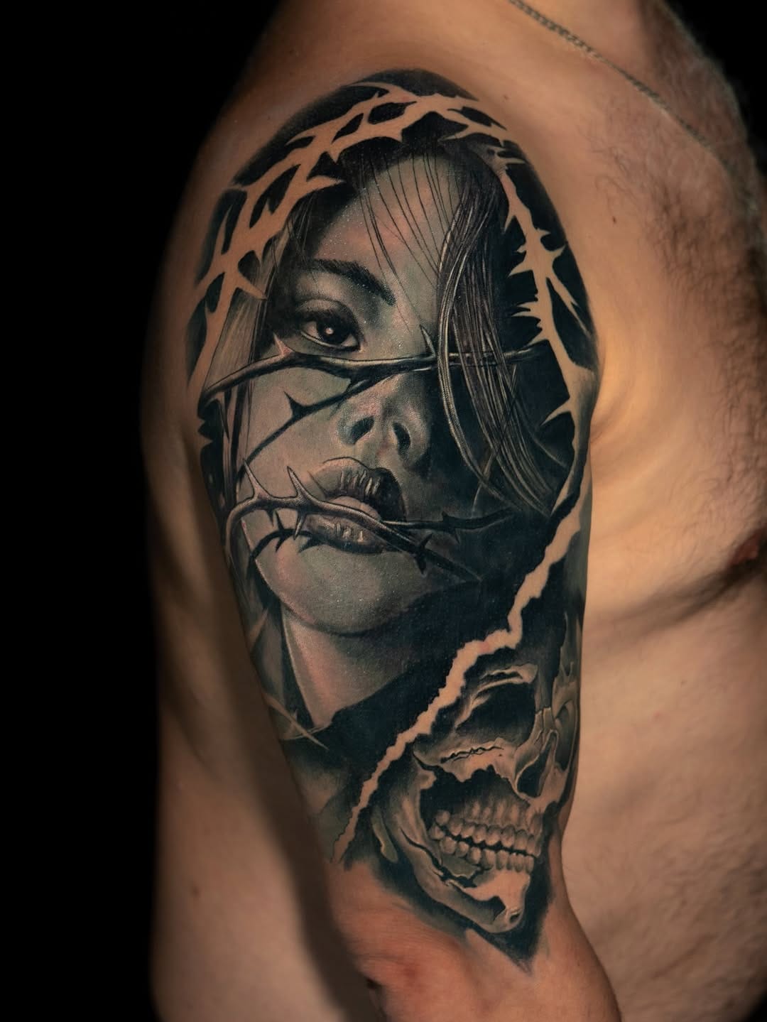 Post 4 by @garlochtattoo on Instagram (carousel)