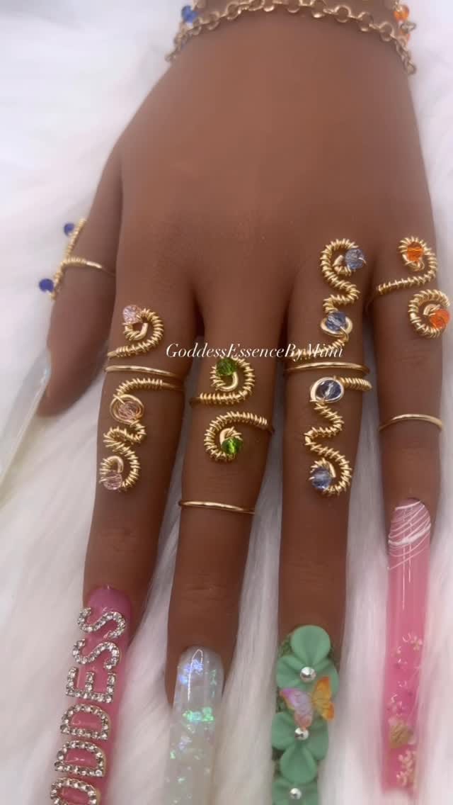 Post 3 by ✨Goddess Essence✨ on Instagram (video)