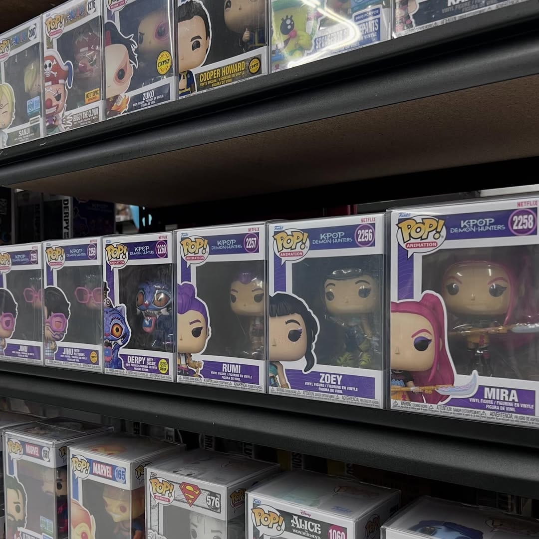Post 3 by MASTERPOPPINS COLLECTIBLES on Instagram (image)
