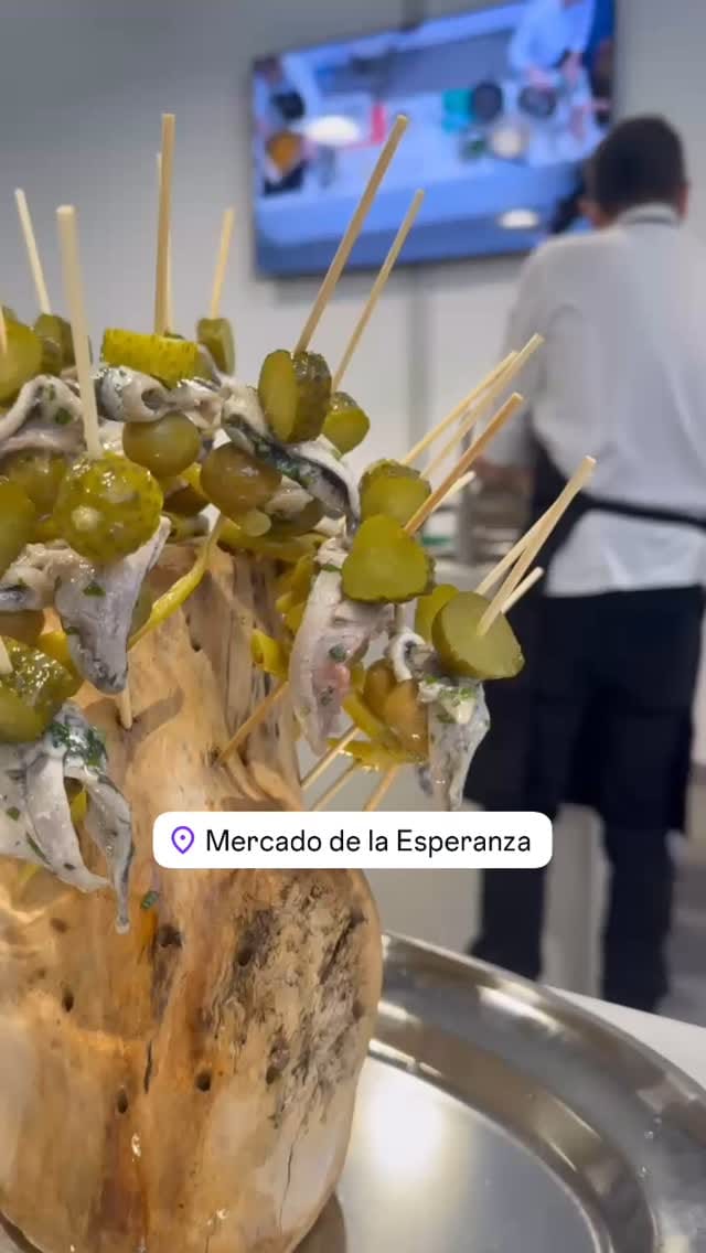 Post 8 by Conservas Emilia on Instagram (video)