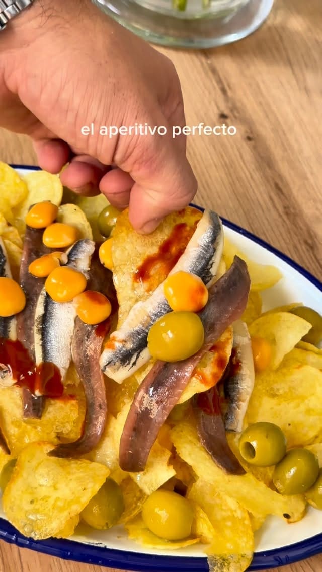 Post 3 by Conservas Emilia on Instagram (video)