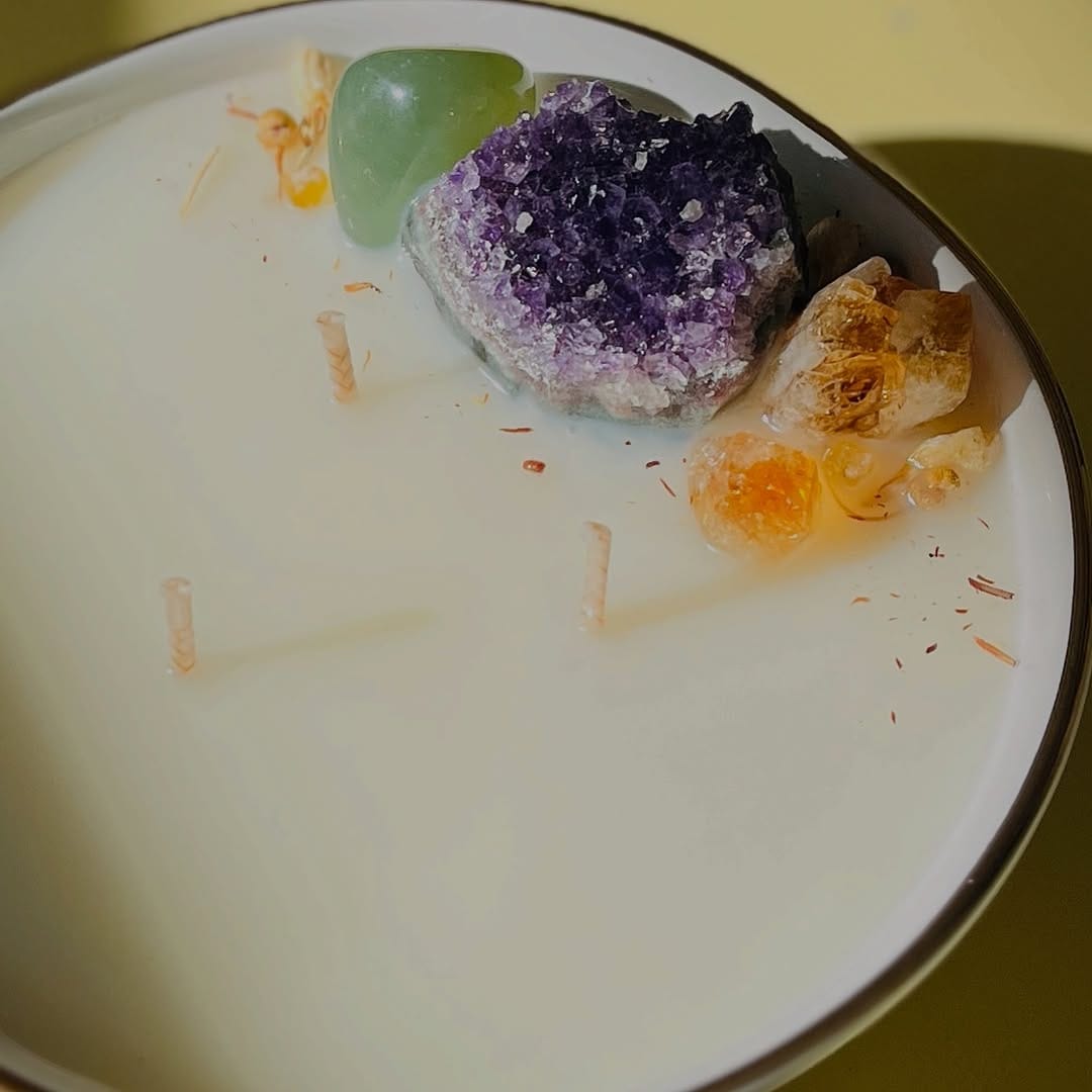 Post 10 by LEMON CANARY CANDLES & AROMATHERAPY on Instagram (image)