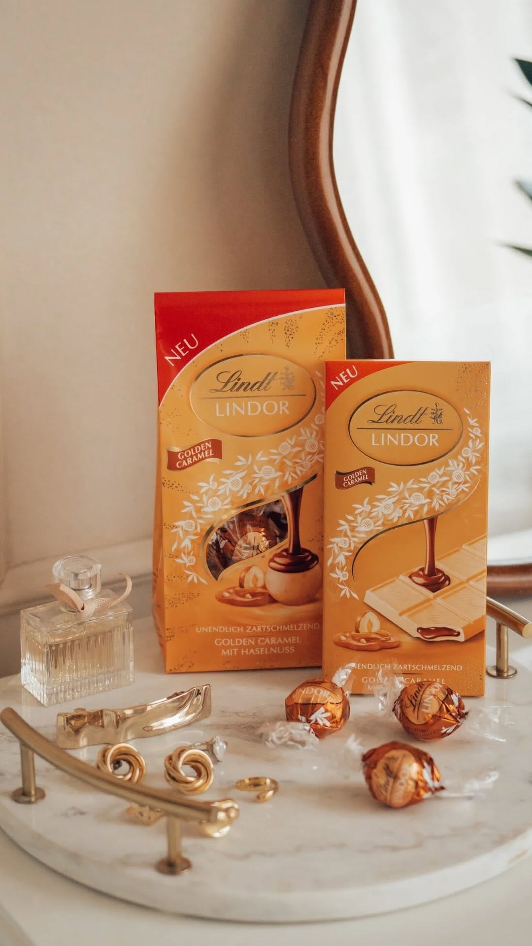 Post 8 by Lindt Chocolate Germany on Instagram (video)