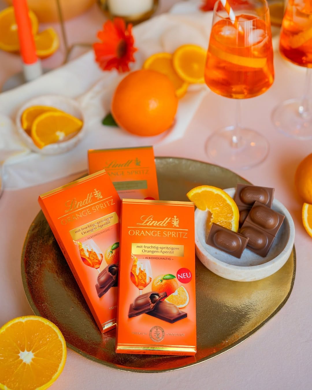 Post 3 by Lindt Chocolate Germany on Instagram (image)