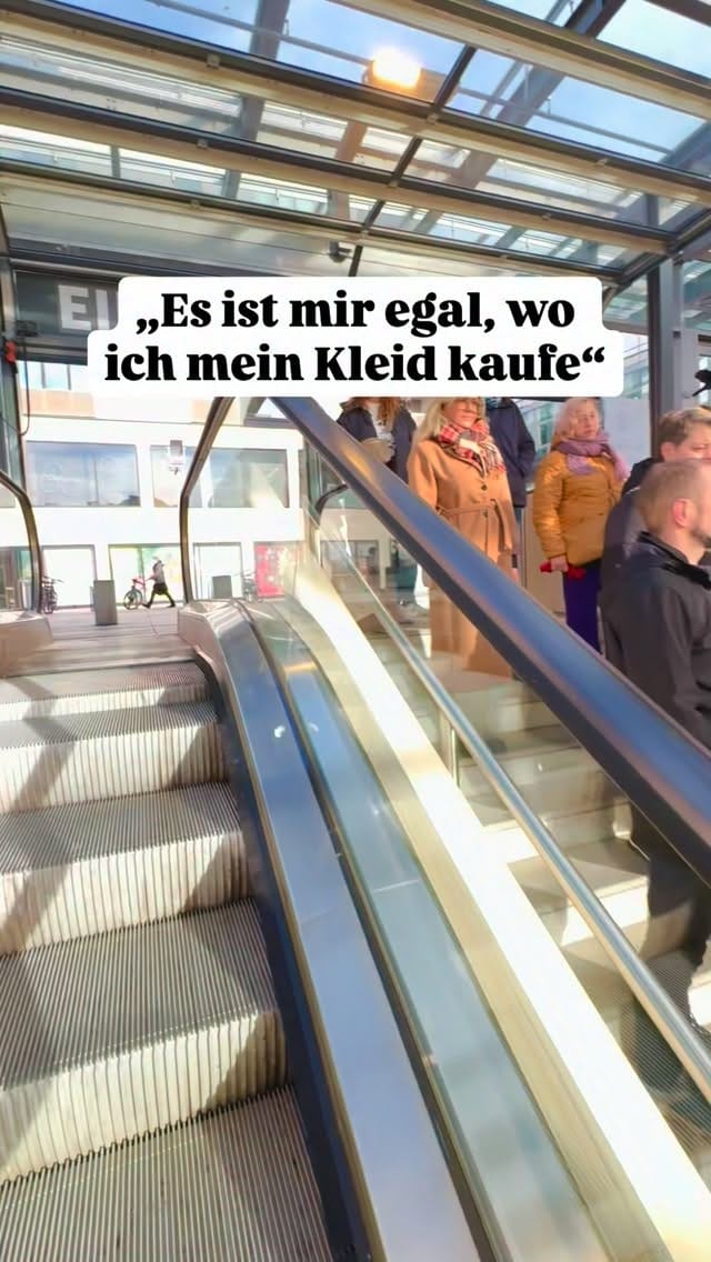 Post 2 by Uwe Herrmann | BRAUT- & ABENDMODE on Instagram (video)
