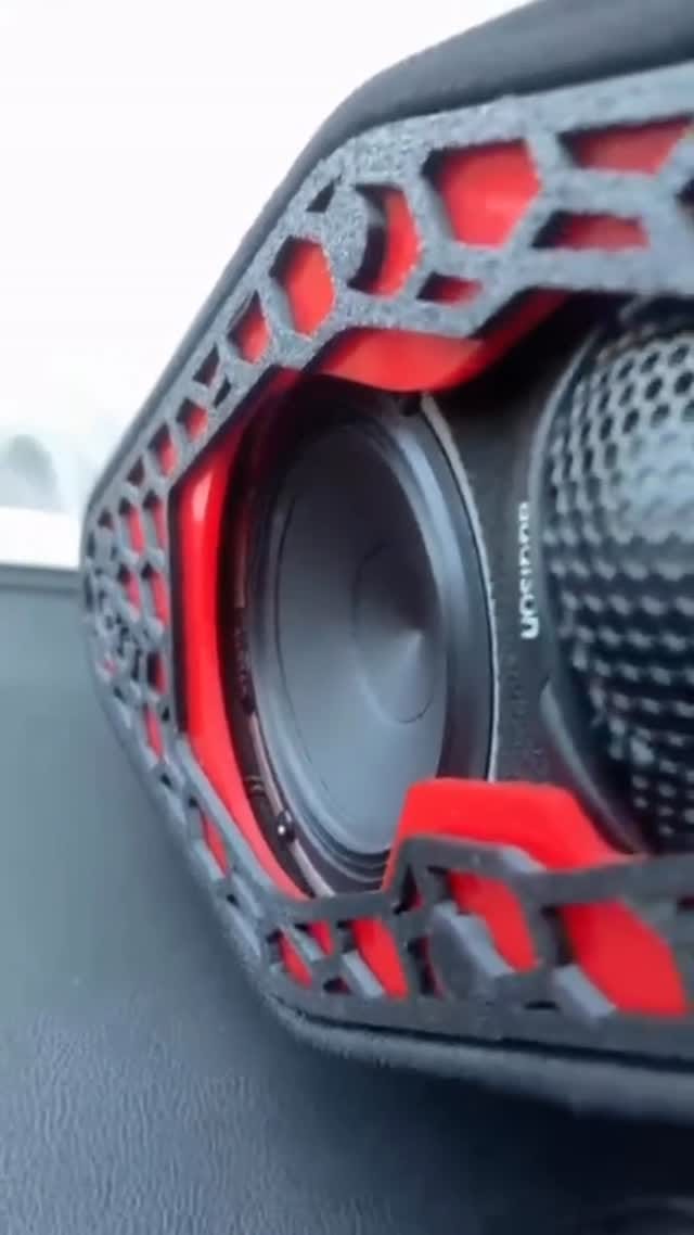 Post 6 by 🇮🇹TURBOSOUND🇮🇹 on Instagram (video)