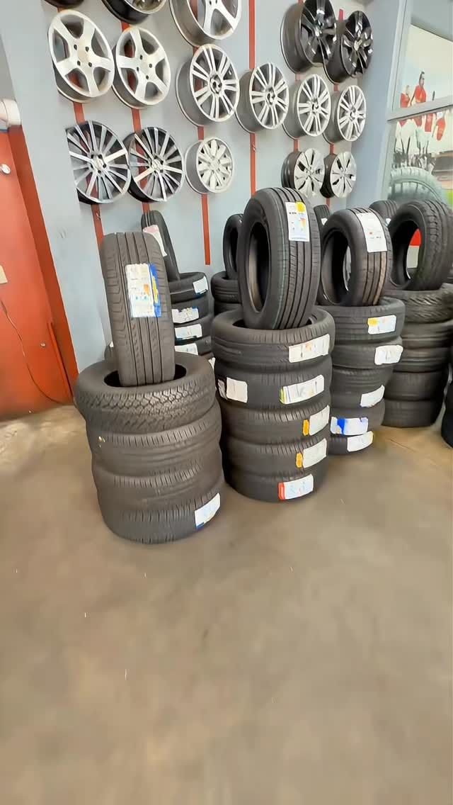 Post 3 by StopCar Pneus on Instagram (video)