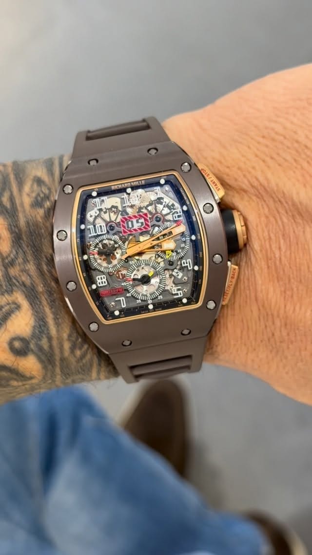 Post 4 by Q Watches on Instagram (video)