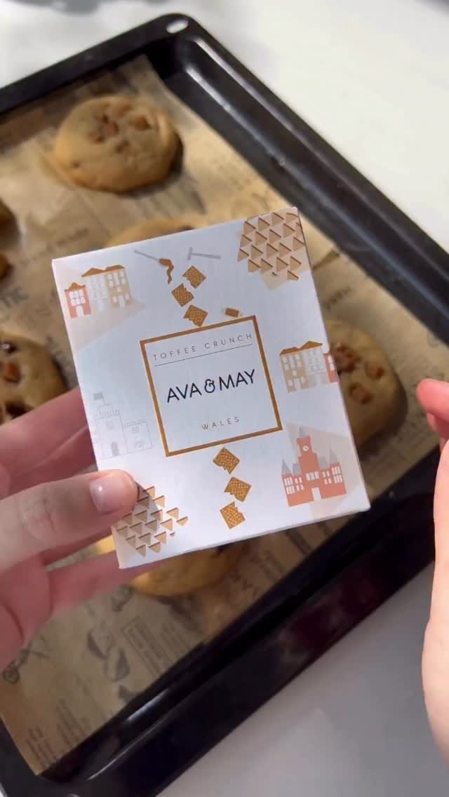 Post 3 by AVA & MAY FRANCE on Instagram (video)