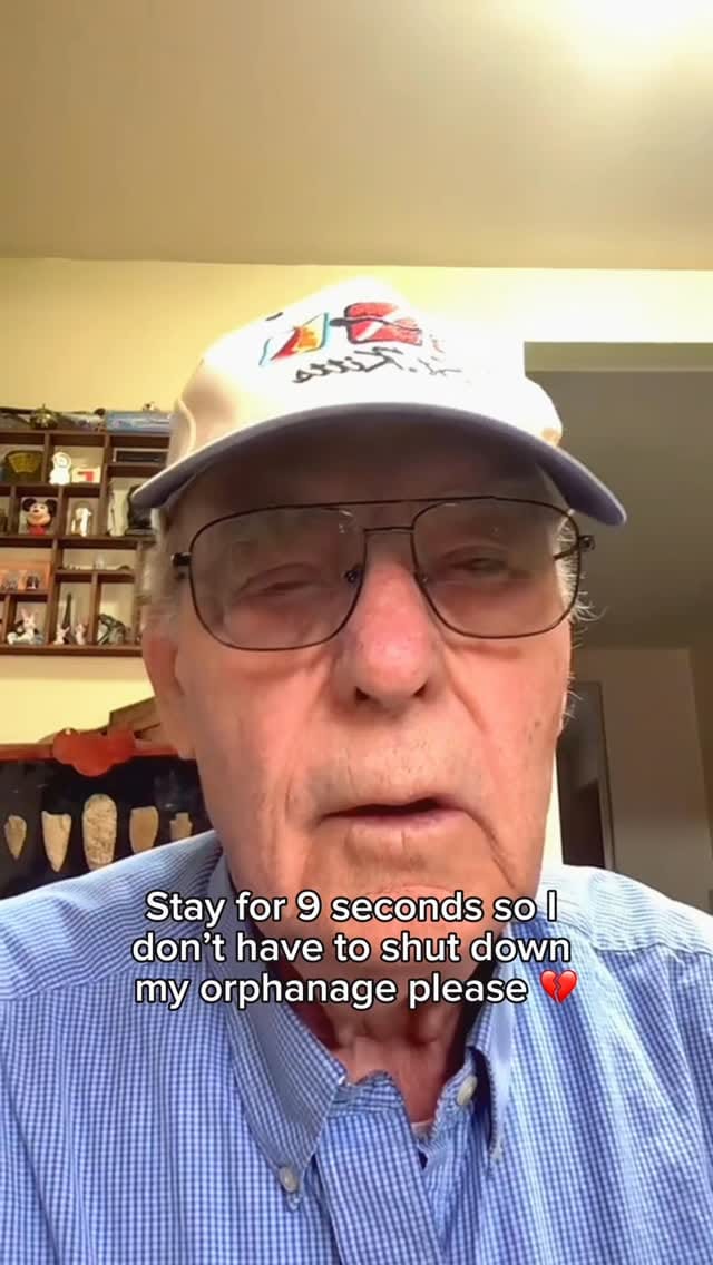 Post 2 by Luv Lua™ on Instagram (video)
