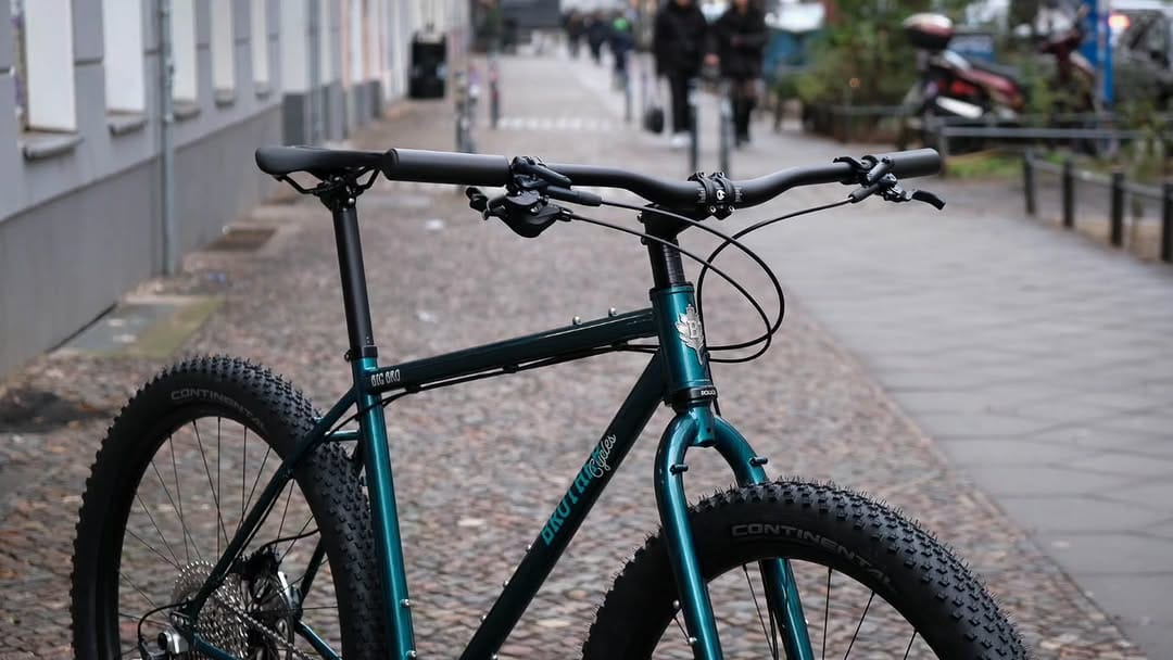 Post 4 by Goldsprint Berlin on Instagram (carousel)