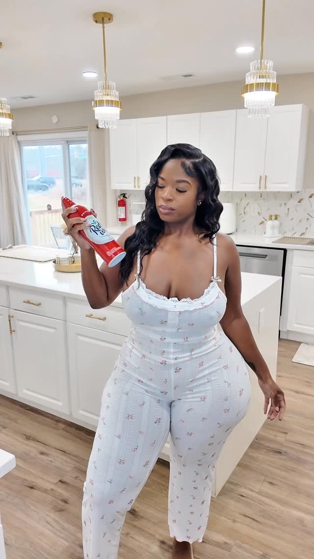 Post 3 by Blaq Velvet on Instagram (video)
