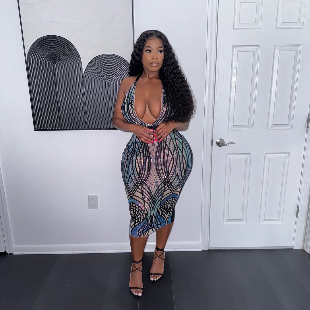 Post 6 by Blaq Velvet on Instagram (image)