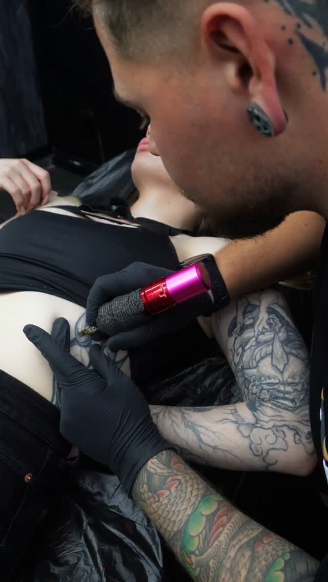 Post 1 by Hashtag 45 | Tattoo Studio Essen on Instagram (video)