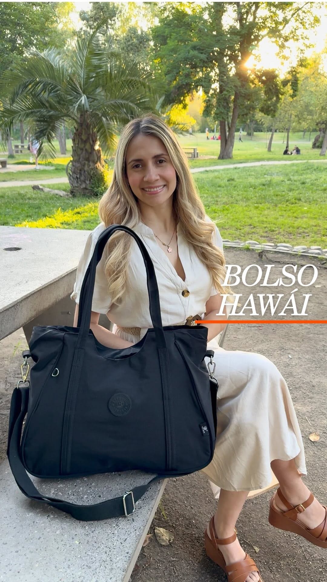Post 3 by 👜Mochilas | Carteras | Bolsos on Instagram (video)