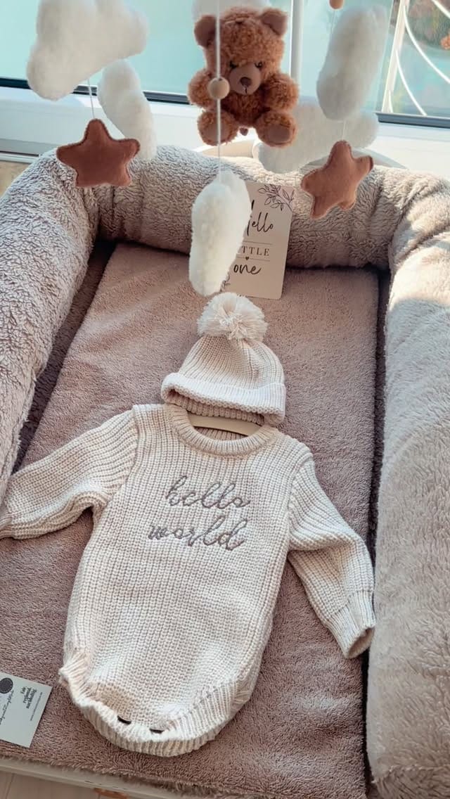 Post 3 by littleANTunique on Instagram (video)